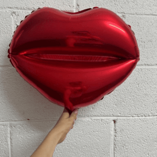 M18 red lips שפתיים אדומות  x1